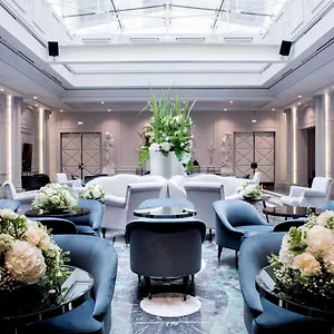 https://b4-lyon-grand.hotels-rhonealpes.com